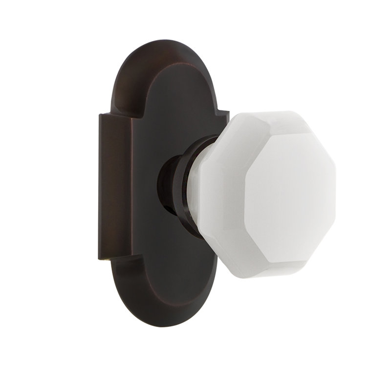 Assiette de chalet avec bouton de lait blanc Waldorf, Bronze intemporel, 2-3/8 po
