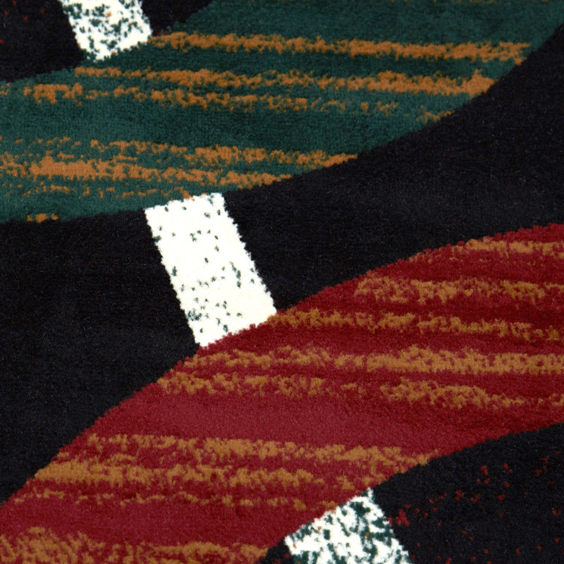 Tapis noir, rouge et vert à motif abstrait Simeon, Rectangle 3 pi 7 po x 5 pi 2 po