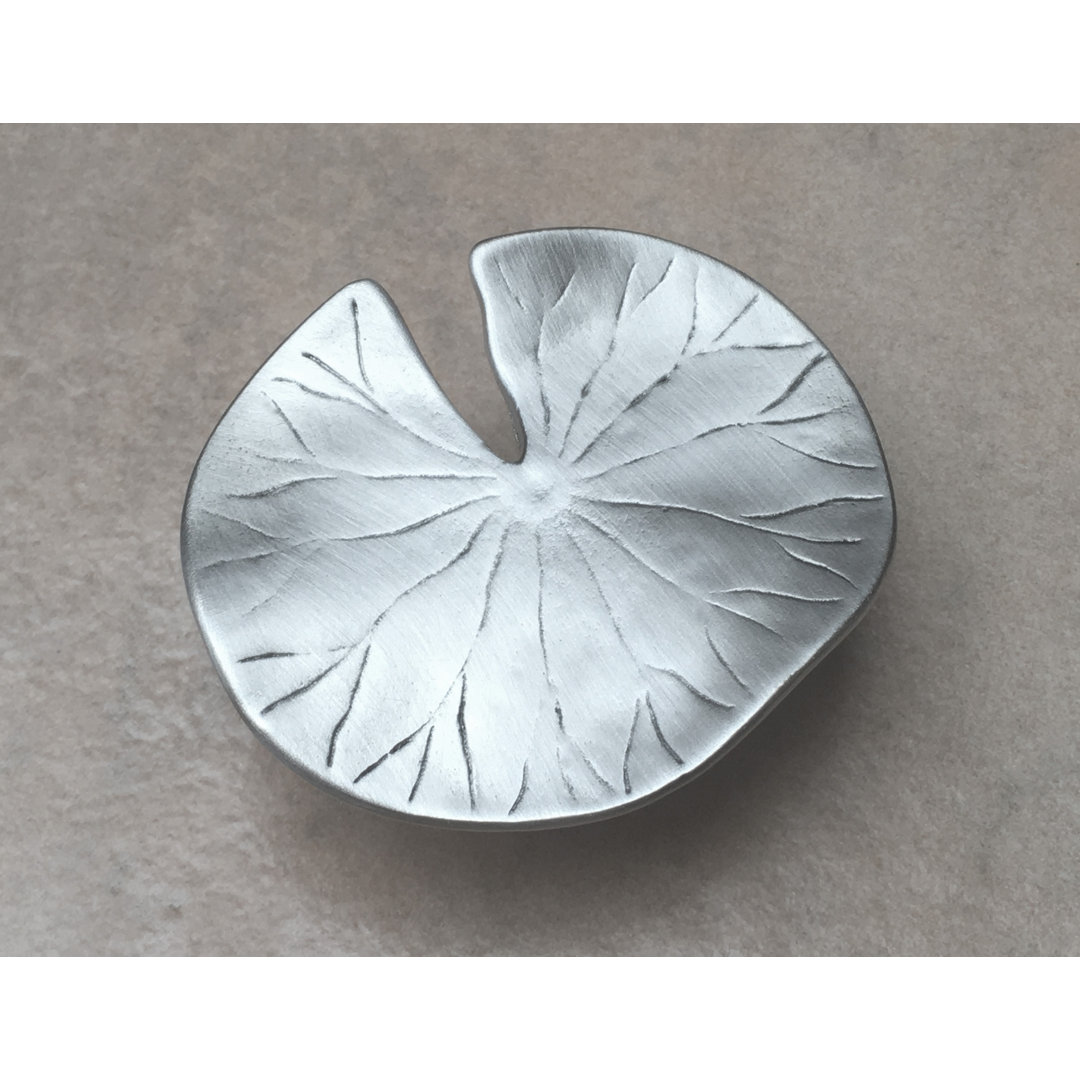 Oversized Botanical 5/2" Length Leaves Novelty Knob D'Artefax 