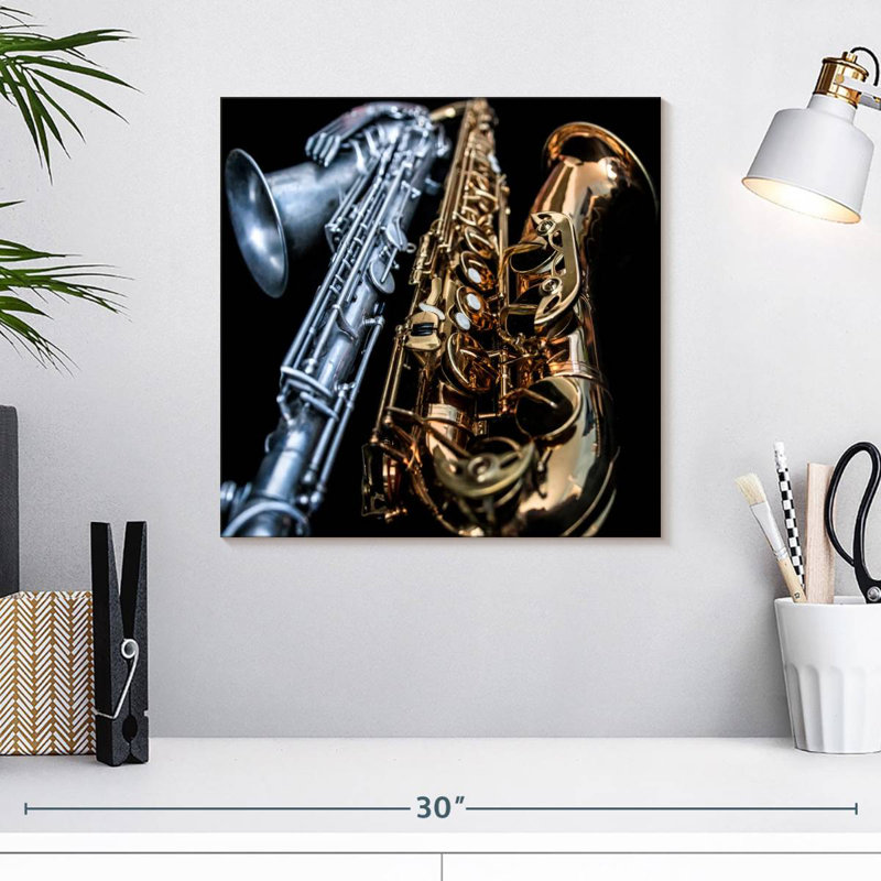 Abarca Saxophone Duo, 16" H x 16" W