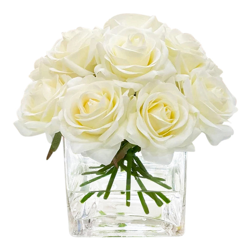 Roses dans un vase, Ivoire / blanc cassé