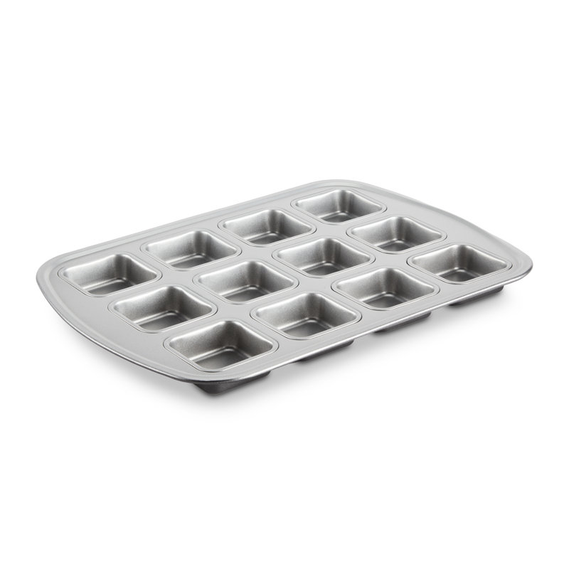 Cuisinart Chef’s Classic Nonstick 12-Cup Brownie Pan