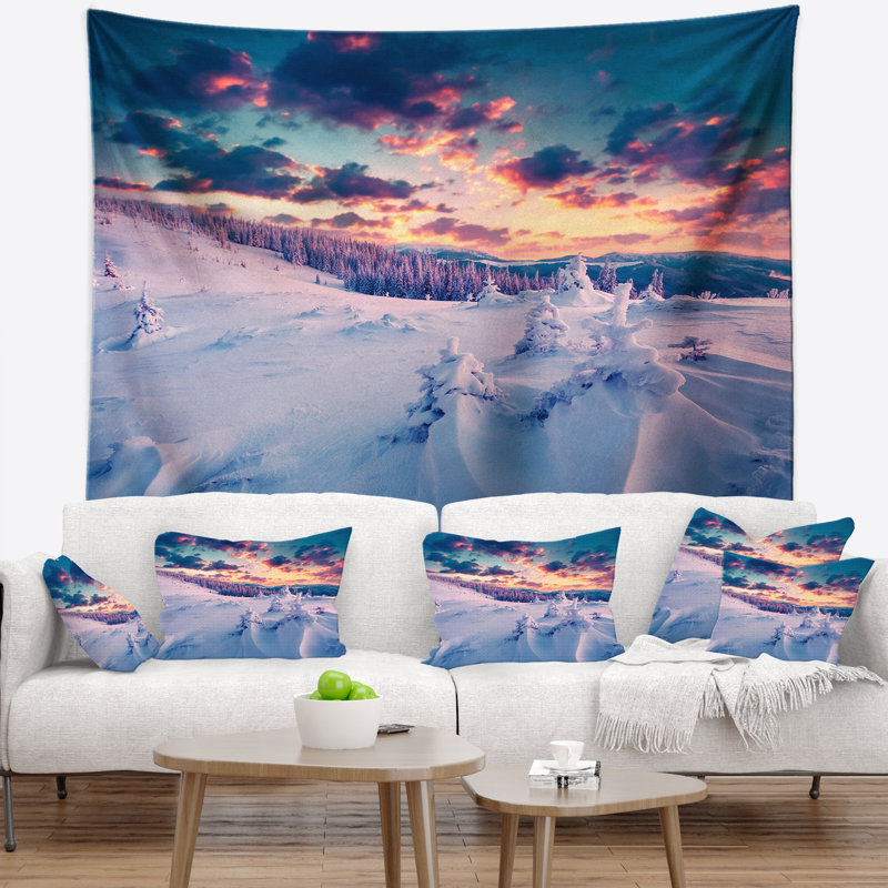 Paysage photographie hiver dans les carpates tapisserie, H 32 po x l 39 po