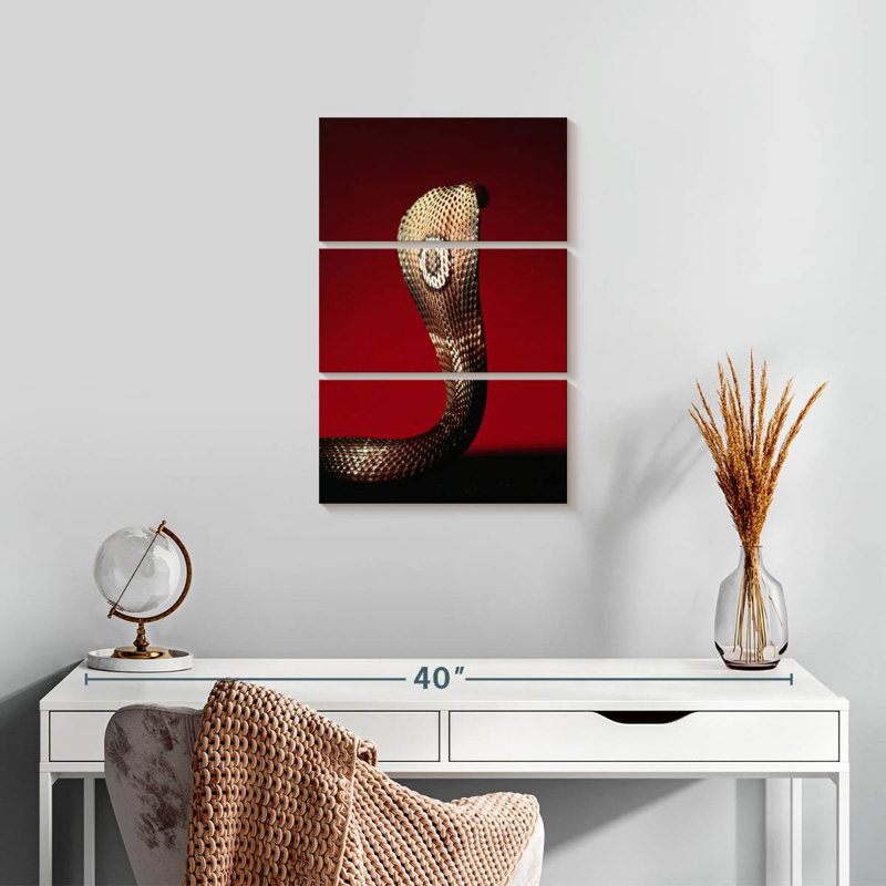 Brampt Cobra, 23" H x 14" W