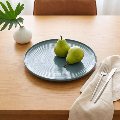 Essential Round Platter