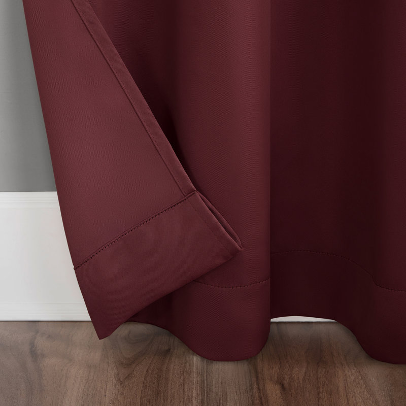 Panneau de rideau occultant avec œillets Burrier Wayfair Basics, L 54 po x L 84 po, Rouge vin