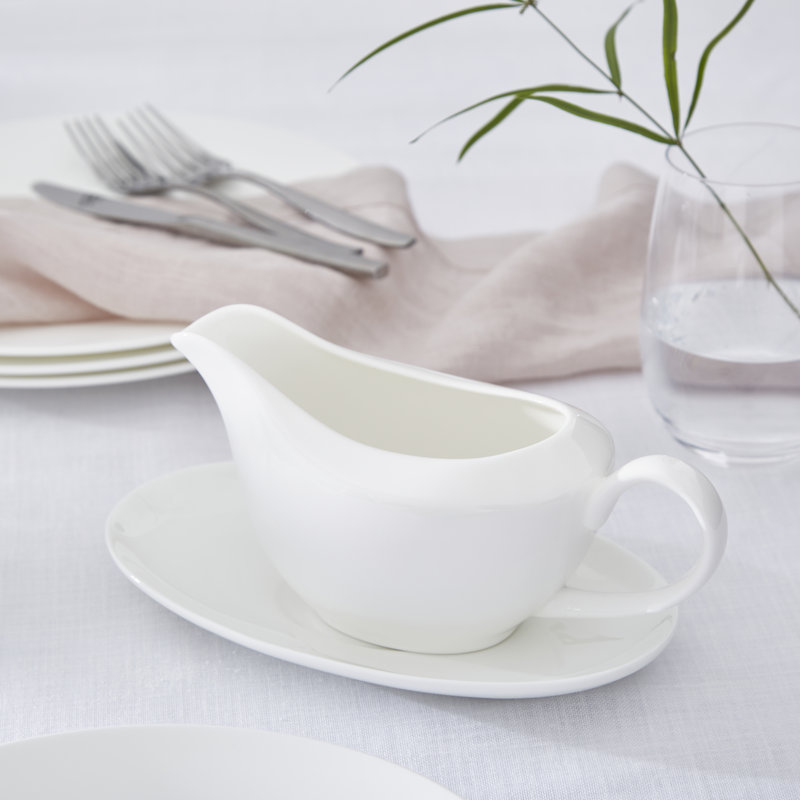 Serendipity White - Gravy Boat & Stand