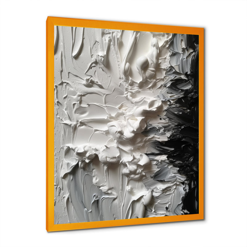 «White and Black Tranquility Unleashed V», art abstrait sur toile marbrée, Encadrement doré, H 32 po x l 16 po x P 1 po