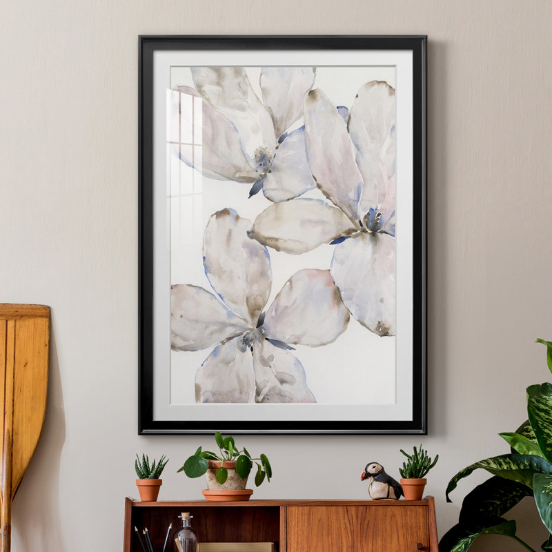 Soft Wind Flowers I, reproduction encadrée de qualité supérieure - prête à être accrochée, Cadre noir