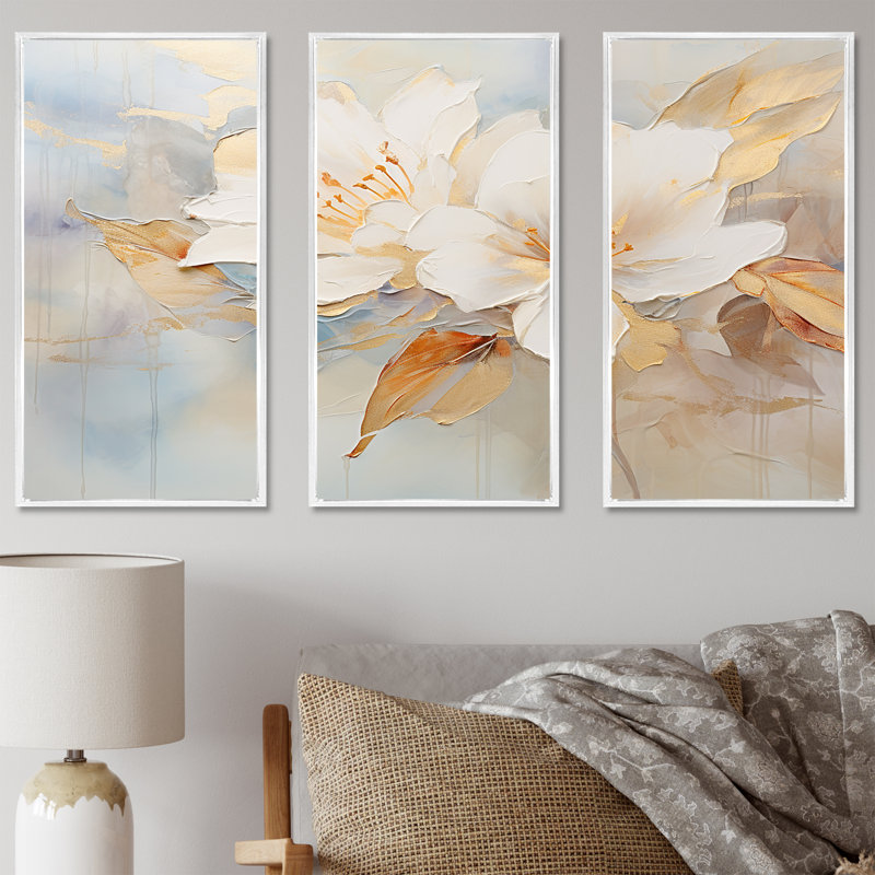 «Minimalist Rhododendron Petal Poetry II - Rhododendron», ensemble de reproduction d'art mural, Cadre flottant blanc