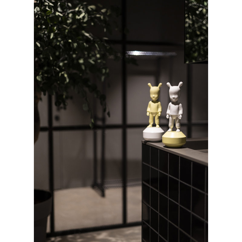 The Guest Figurine, White
