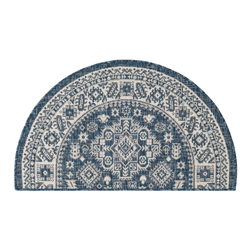 Tapis intérieur / extérieur brun Anariya, Demi-cercle 2 pi 2 po x 3 pi 7 po