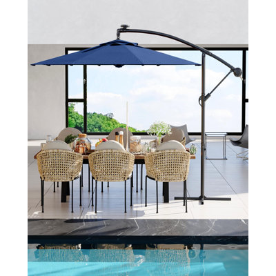 Parasol de patio 10 pi avec lumières, parasol en porte-à-faux décalé à 8 nervures avec rotation à 360 ° et inclinaison pour terrasse de jardin