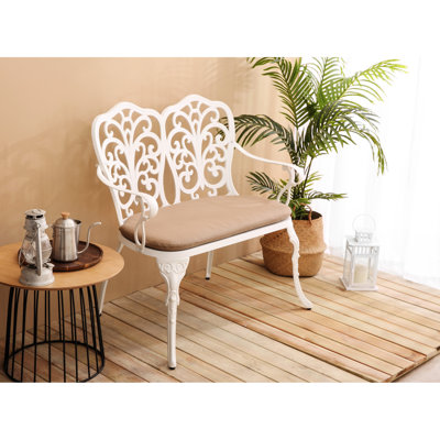 Banc de patio blanc en fonte d'aluminium rembourré avec accent floral rose, adapté pour la pelouse, la beauté des meubles de jardin