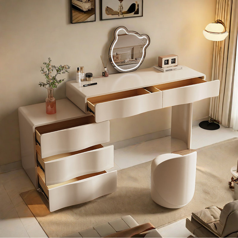 Suleymane Vanity