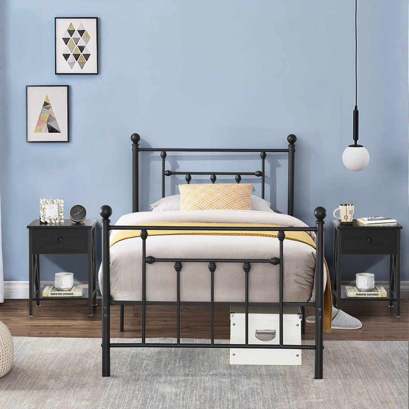 Ensemble de chambre à coucher 3 pièces Kempst, cadre de lit plateforme simple et ensemble de 2 tables de chevet noires, ensemble de mobilier de chambre à coucher simple en métal moderne, support de lattes robuste, rangement sous le lit, aucun sommier nécessaire, silencieux (ensemble de 3)