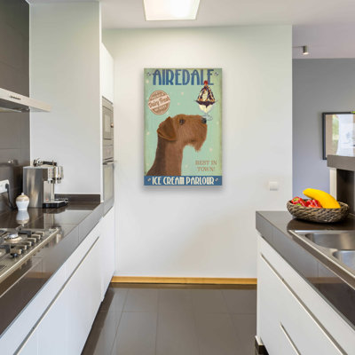 «Airedale Ice Cream» par Fab Funky, art mural en verre acrylique