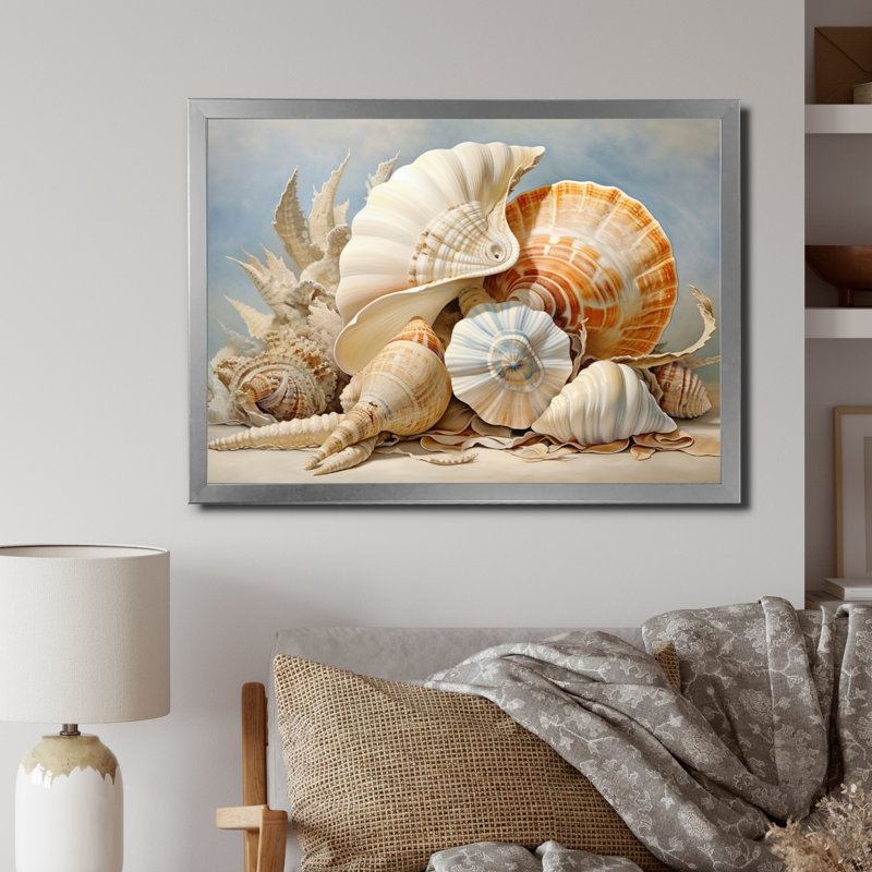 Collage de coquillages contemporains, Cadre simple argenté, H 24 po x l 32 po x P 1 po