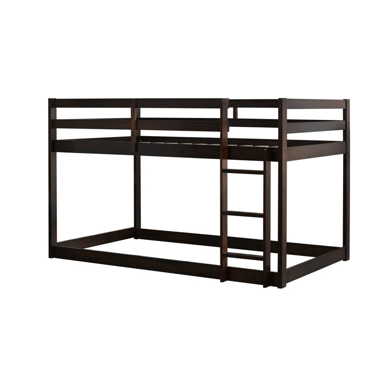 Lit mezzanine simple en bois d'hévéa massif, couleur. Conception peu encombrante. Pour plus de commodité. Construire. Instructions d'assemblage incluses Espace de rangement supplémentaire. . Facile à utiliser
