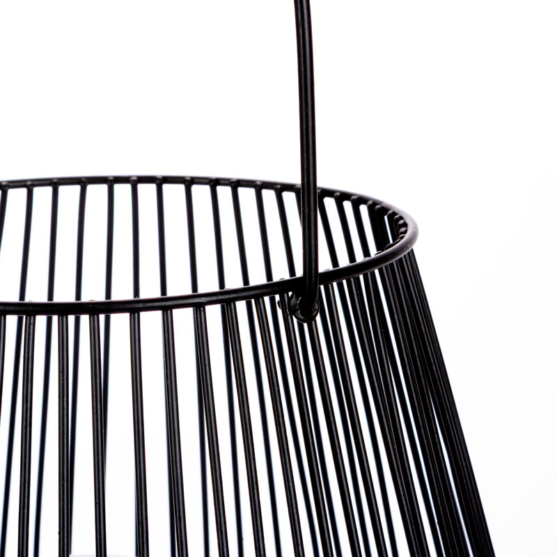 Lanterne moderne 9,65 pouces en fil de métal noir avec boule solaire et poignée