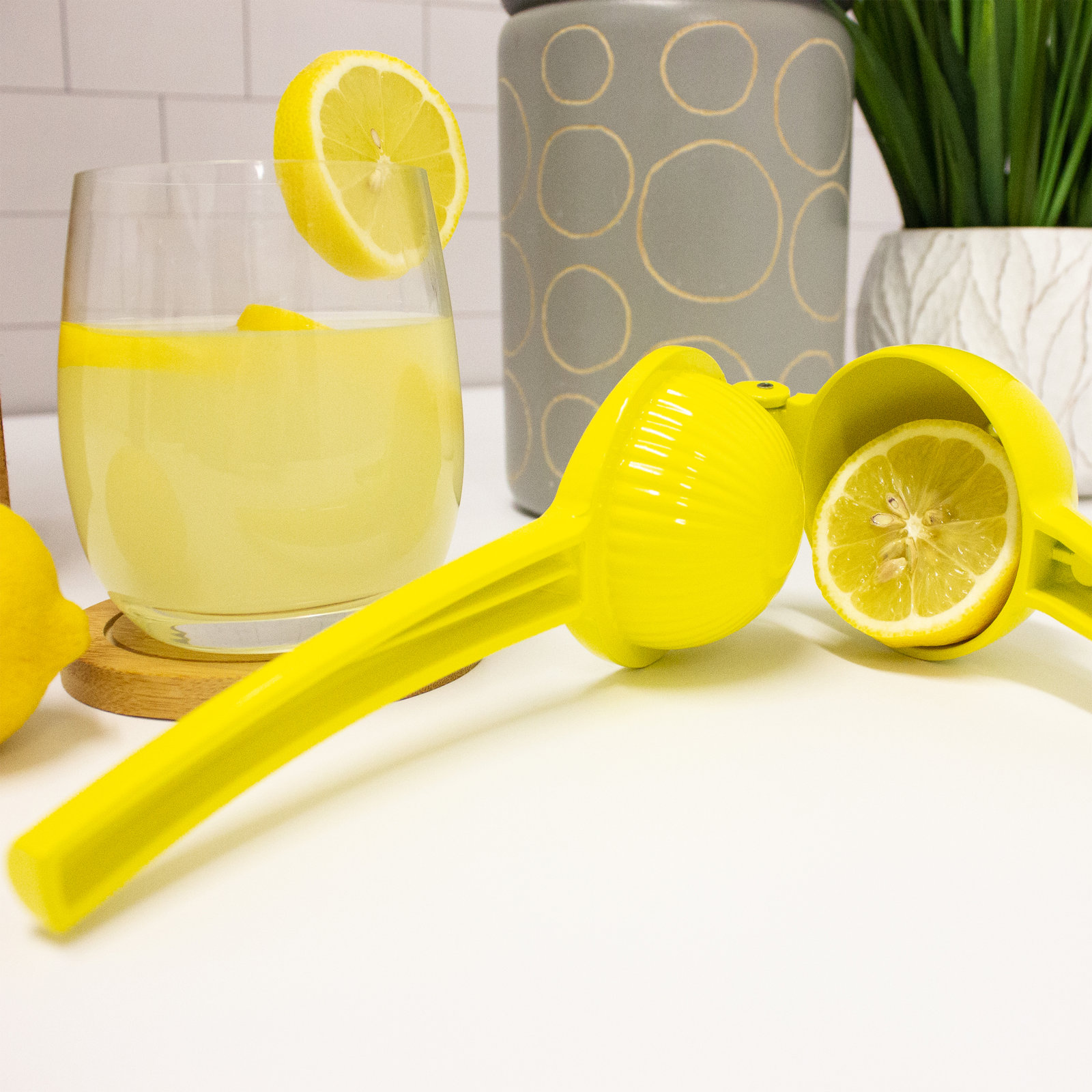 BergHOFF CookNCo Lemon Squeezer, Yellow