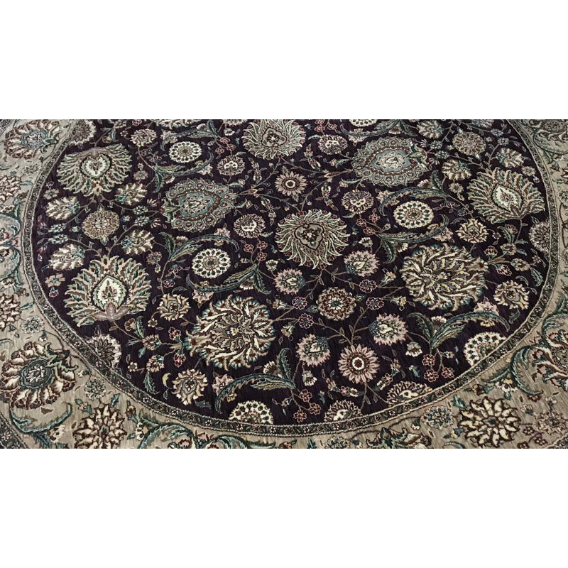Wool Oriental Area Rug in Aubergine/Beige