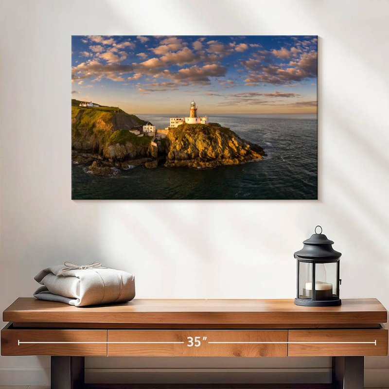 Phare Aletra Berry sur une falaise, H 16 po x l 24 po