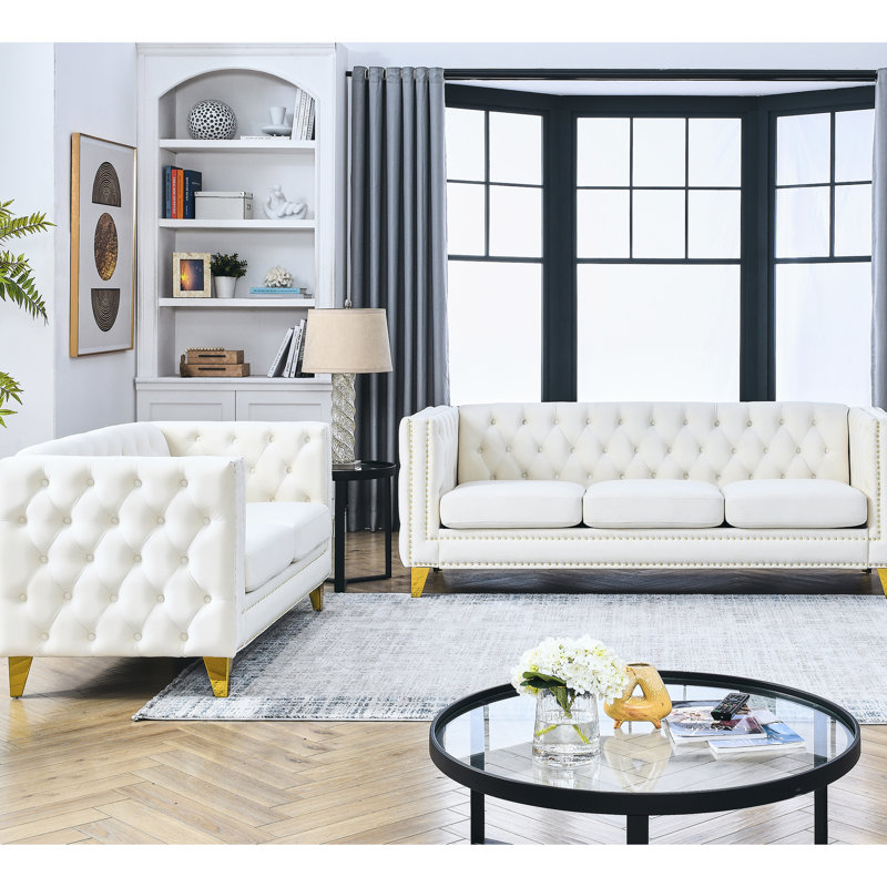 Canapé 3+2 places en velours beige avec livraison rapide et intégration facile.