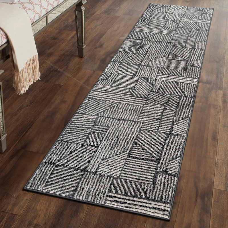 Tapis géométrique noir / ivoire Rambo, Grey, Tapis de couloir de 2 pi x 7 pi