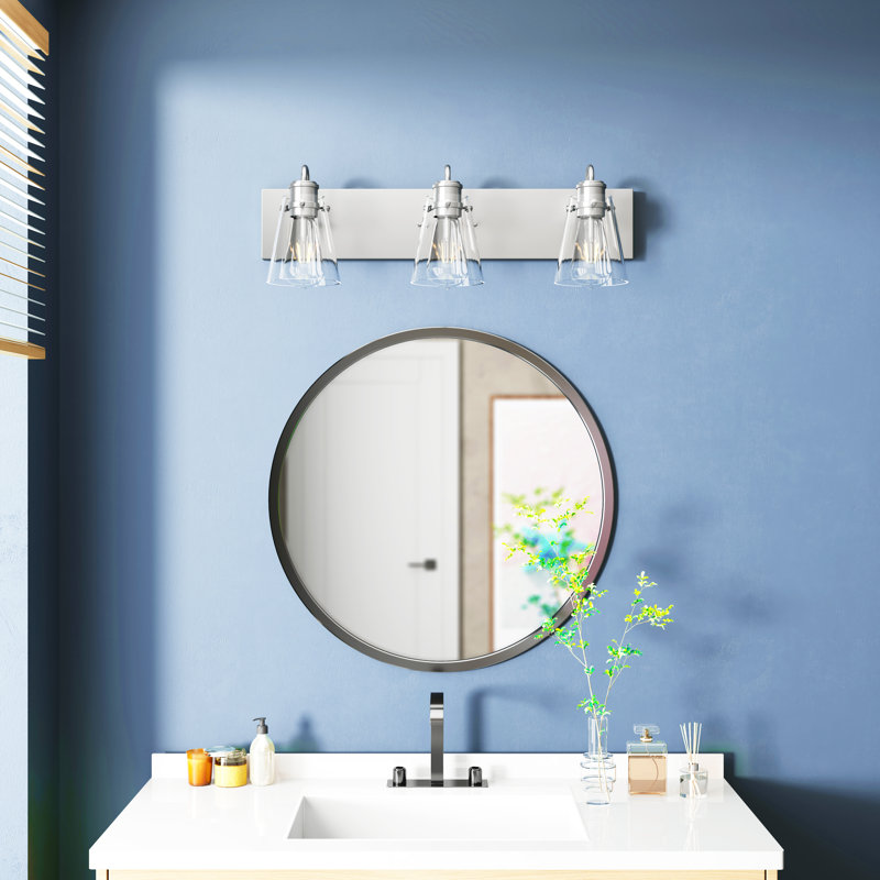 Éclairage pour meuble-lavabo moderne à intensité variable 3 lumières en nickel brossé avec abat-jour en verre transparent 24 po.