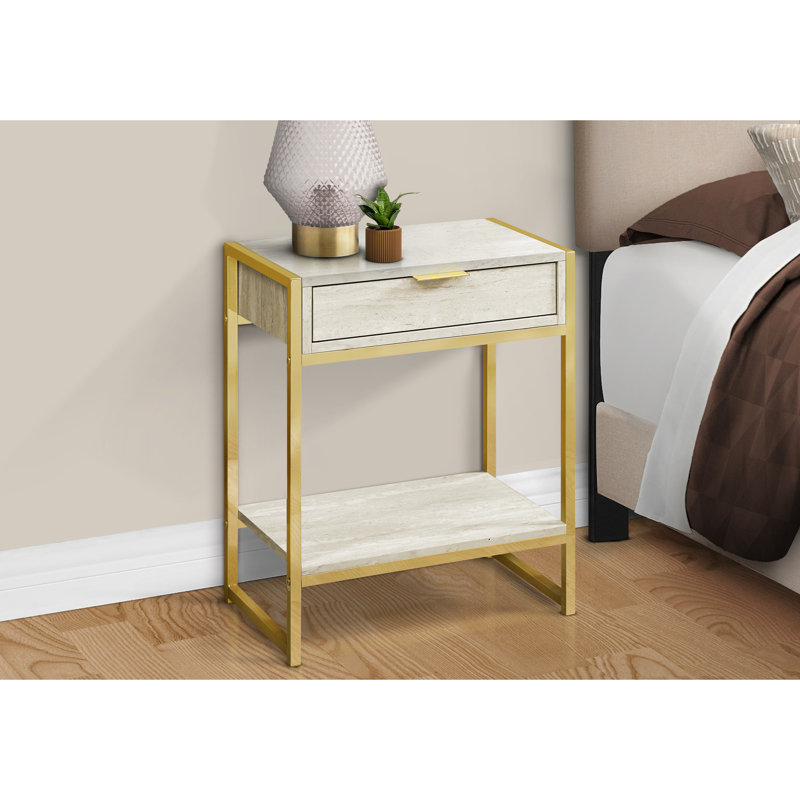 Table d'appoint avec revêtement en marbre beige et détails en métal doré, table de chevet indispensable pour la chambre, finitions élégantes