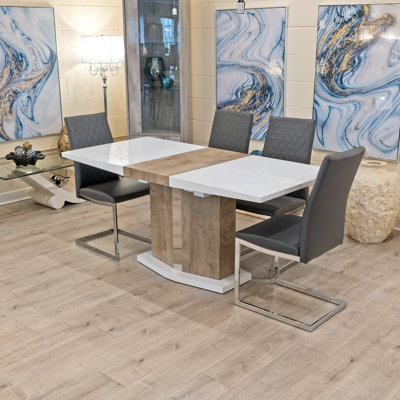 Ogunquit 4 - Person Butterfly Leaf Dining Set