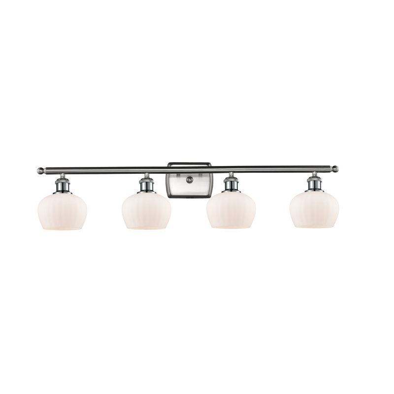 Éclairage de salle de bain à intensité variable 4 lumières Patrina, Nickel satiné brossé, Blanc mat