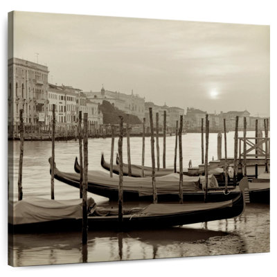 Mehar Venezia's Gondolas