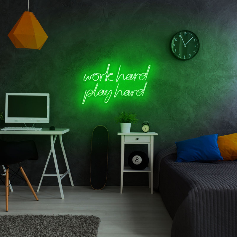 Wall Decor on Resin, Green