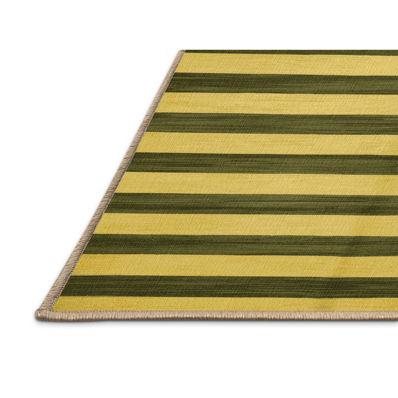 Tapis brun à rayures horizontales lavable à la machine