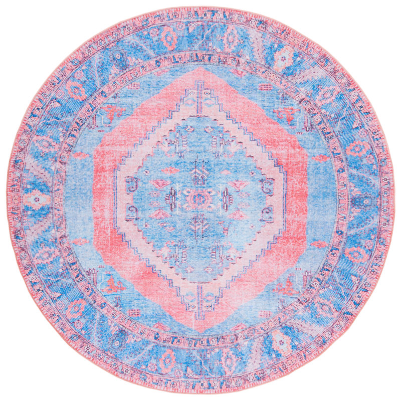 Serapi Performance Machine Washable Oriental Rug, Round 6'7"