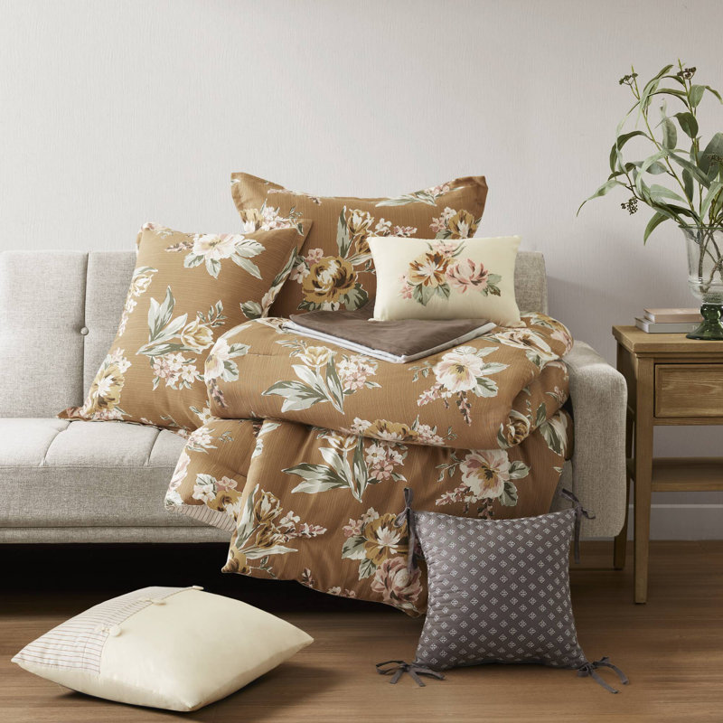 Salara 7 Piece Vintage Floral Comforter Set, California King Comforter + 6 Additional Pieces, Terracotta
