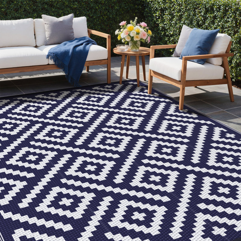 Geometric Recycled P.E.T Area Rug, Blue/White, Rectangle 150 x 240 cm