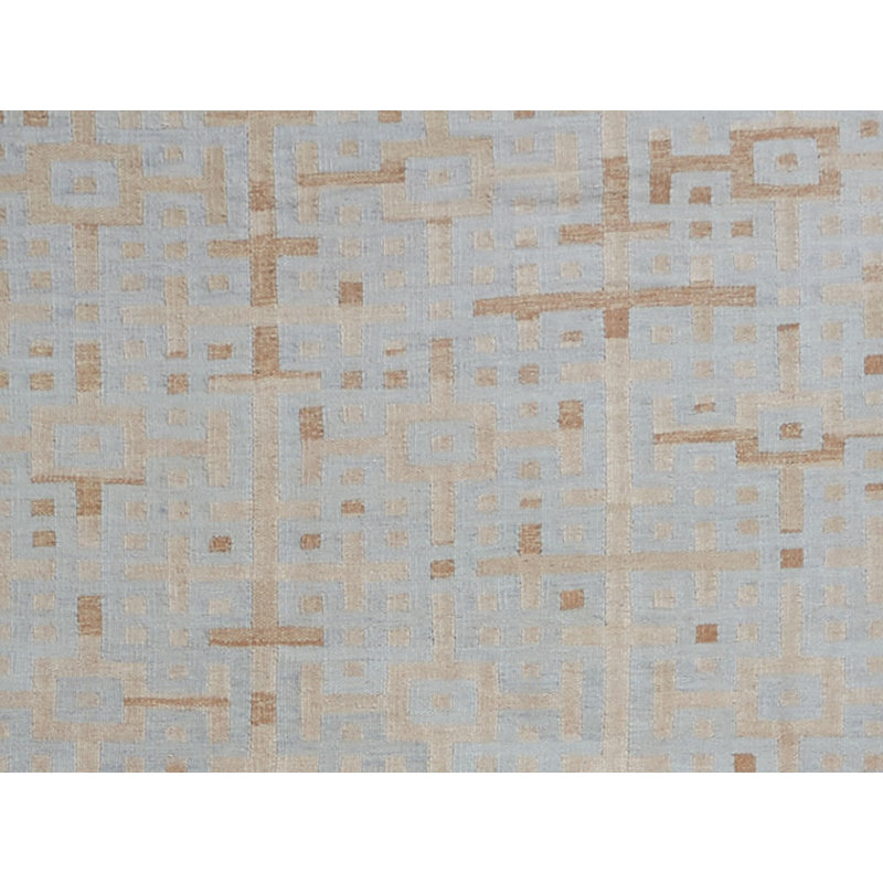 Geometric Area Rug in Light Gray/Brown