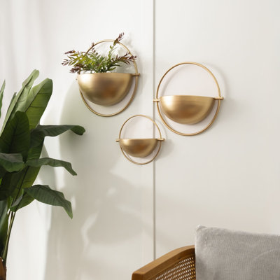 Malpass Metal Wall Planter