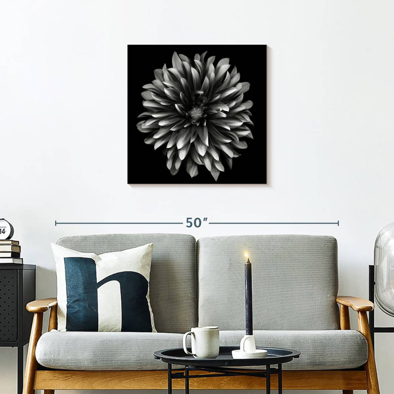 Harnek Black And White Flower