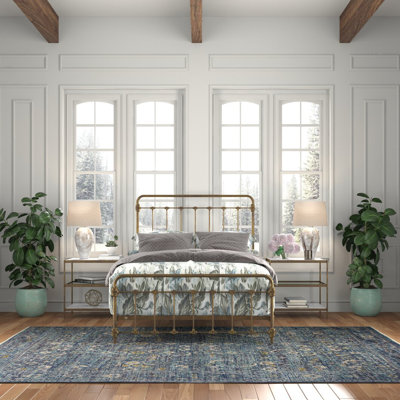 Picket Fence Iron Bed
