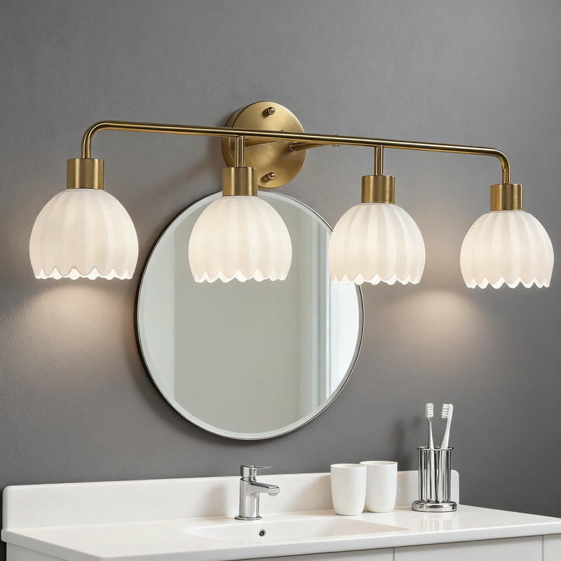 Luminaire pour meuble-lavabo de salle de bain 4 lumières or brossé, applique murale avec abat-jour en verre blanc laiteux pour éclairage sur miroir, base E26 (ampoules non incluses)