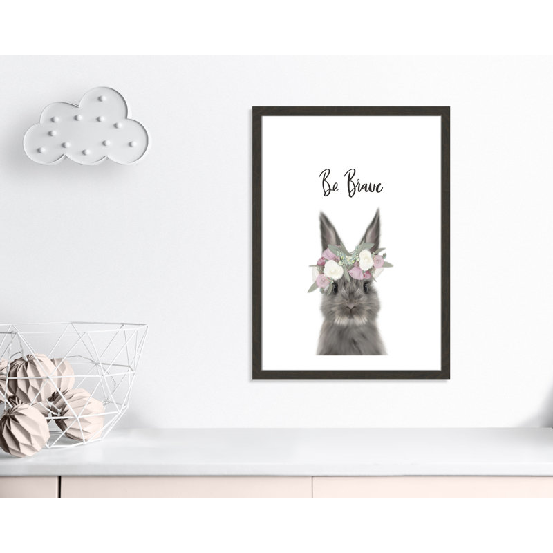 Le lapin est courage, H 36,5 po x l 26,5 po x P 0,63 po, Cadre plat à grain de bois noir
