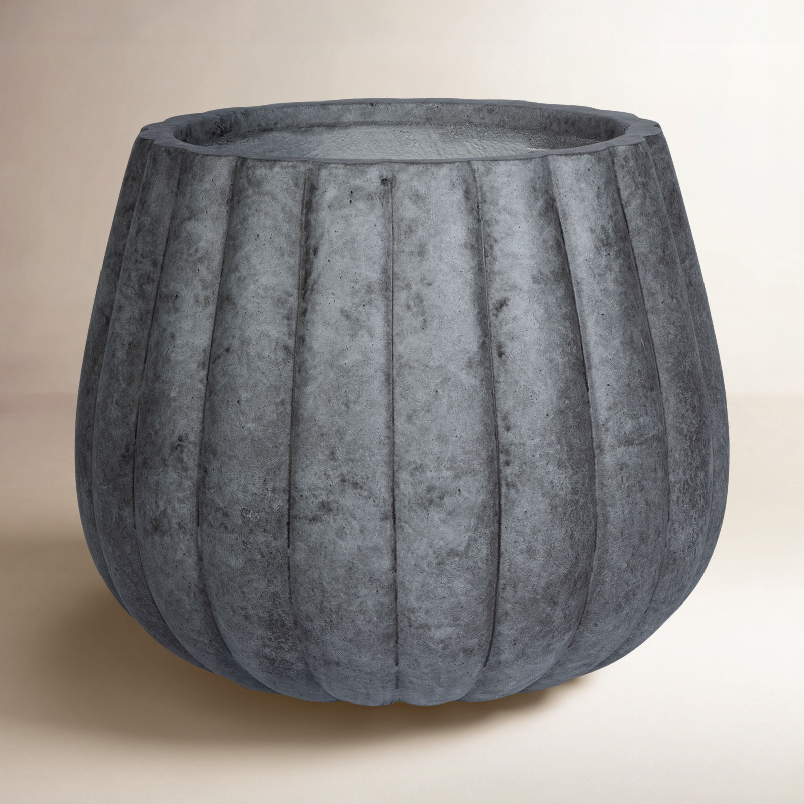 Prussia 14" Pot Planter, Gray