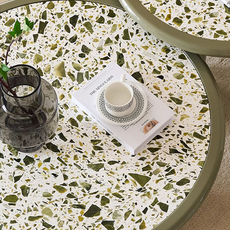 Table basse moderne avec plateau Terrazzo