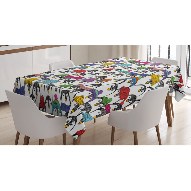 Nappe ambesonne sea animals, motif avec penguins dans des chapeaux colorés et écharpes froid, housse de table rectangulaire pour la cuisine de salle à manger décoration, 52 po x 70 po, multicolore