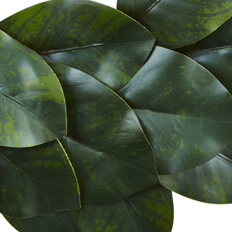 Couronne en plastique 24 po magnolia leaf