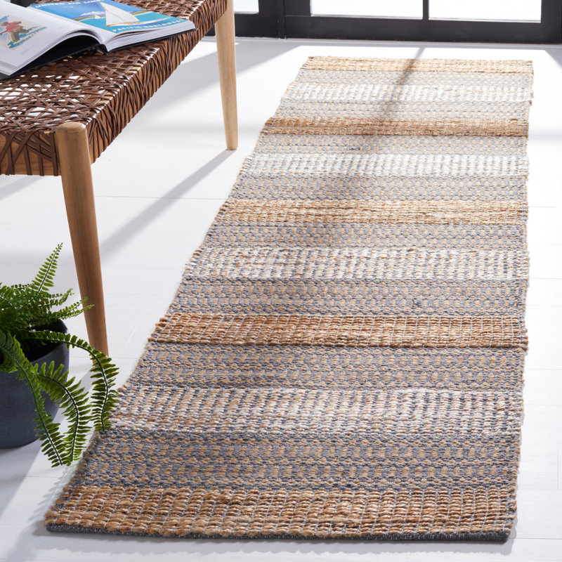 Soliz Geometric Flatweave Gray/Natural Area Rug, Runner 2'3" x 8'